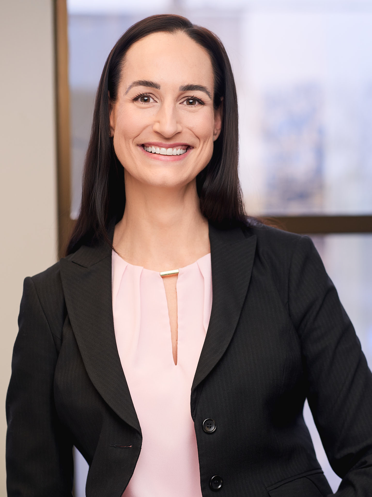 Dr Alexandra Zanker